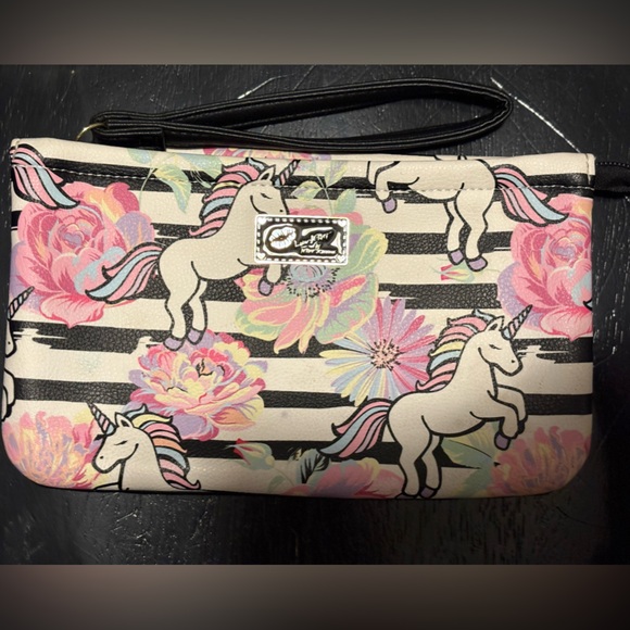 Betsey Johnson wristlet - Picture 1 of 11